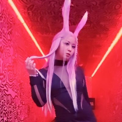 <a href="https://www.twitch.tv/vickybunnyangel">VickyBunnyAngel</a>